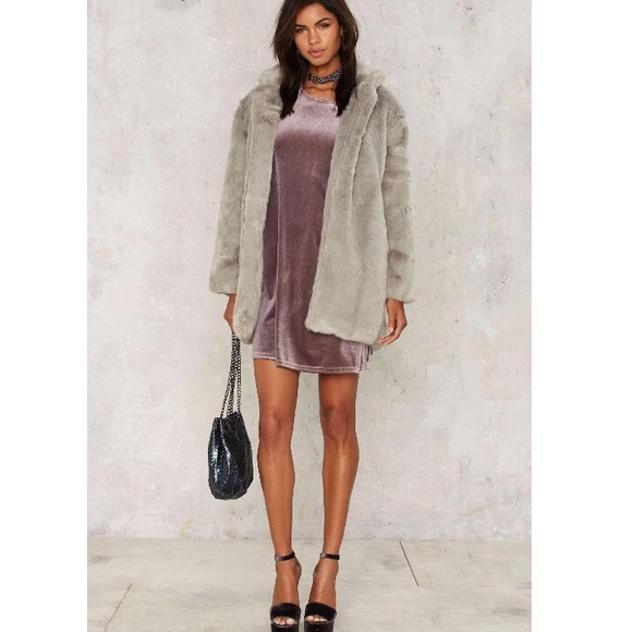 Cassie velvet mini dress - Picture 4 of 5